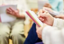 הדרך להחלמה: טיפול בהתמכרויות במסגרות מותאמות